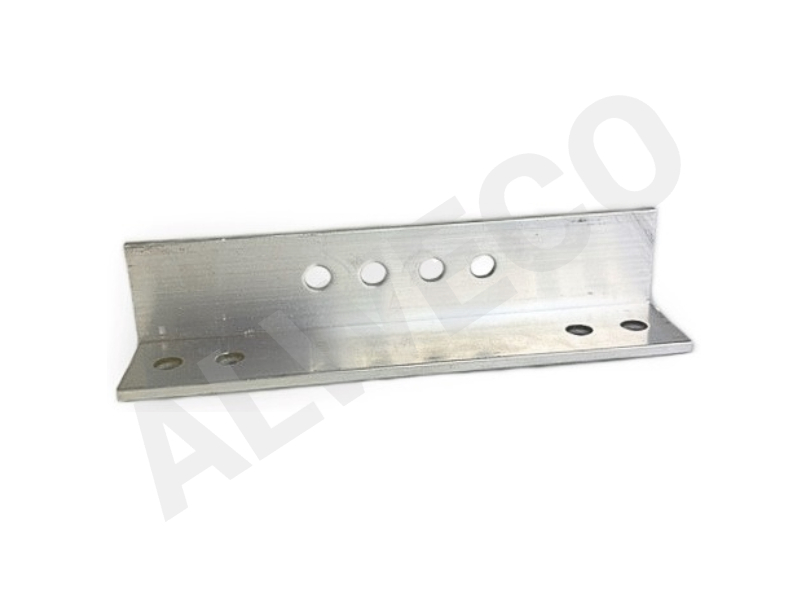 Angle profile alu 30x30x3 mm  L=14 cm  (bracing)